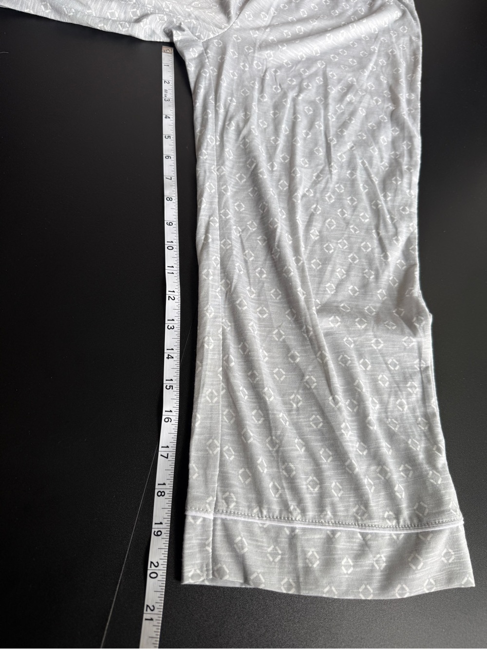 Tahari Women’s Pajama Pants Size S Small Gray Geometric Print Soft Sleepwear - Picture 8 of 10